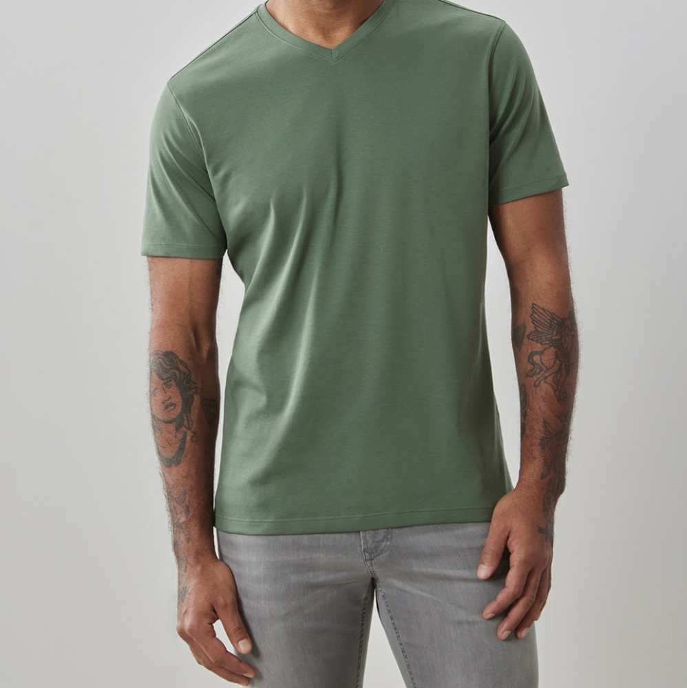 Robert Barakett | V Tee | Limited Edition Willow color | Size: XXL